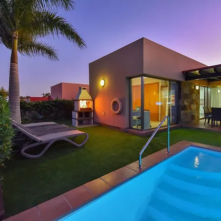 Villa Salobre Golf Dos Luxury Retreat In Gran Canaria Private Outdoor Heatable Pool Bbq Facilities Shaded Outdoor Dining Area Salobre Golf, Villa Las Palmas de Gran Canaria