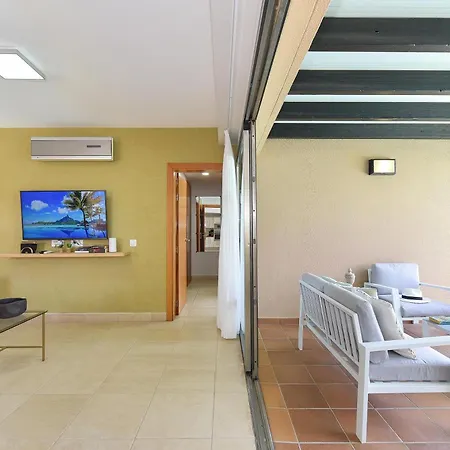 Villa Salobre Golf Dos Luxury Retreat In Gran Canaria Private Outdoor Heatable Pool Bbq Facilities Shaded Outdoor Dining Area Salobre Golf, Villa Las Palmas de Gran Canaria