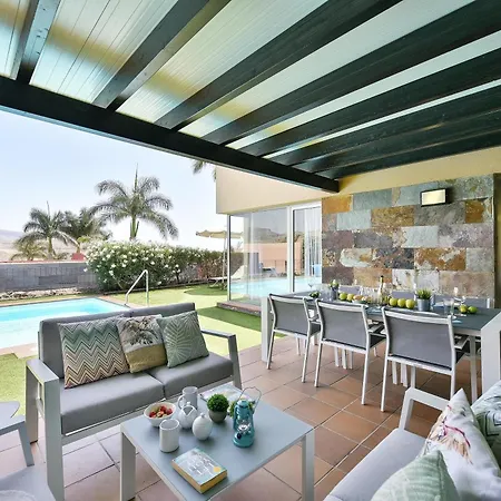 Villa Villa Salobre Golf Dos Luxury Retreat In Gran Canaria Private Outdoor Heatable Pool Bbq Facilities Shaded Outdoor Dining Area Salobre Golf, Las Palmas de Gran Canaria
