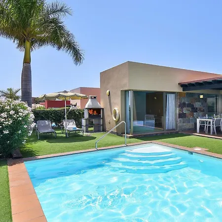 Villa Salobre Golf Dos Luxury Retreat In Gran Canaria Private Outdoor Heatable Pool Bbq Facilities Shaded Outdoor Dining Area Salobre Golf, Villa Las Palmas de Gran Canaria