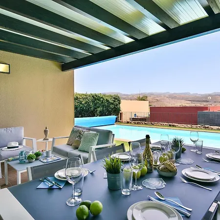 Villa Villa Salobre Golf Dos Luxury Retreat In Gran Canaria Private Outdoor Heatable Pool Bbq Facilities Shaded Outdoor Dining Area Salobre Golf, Las Palmas de Gran Canaria